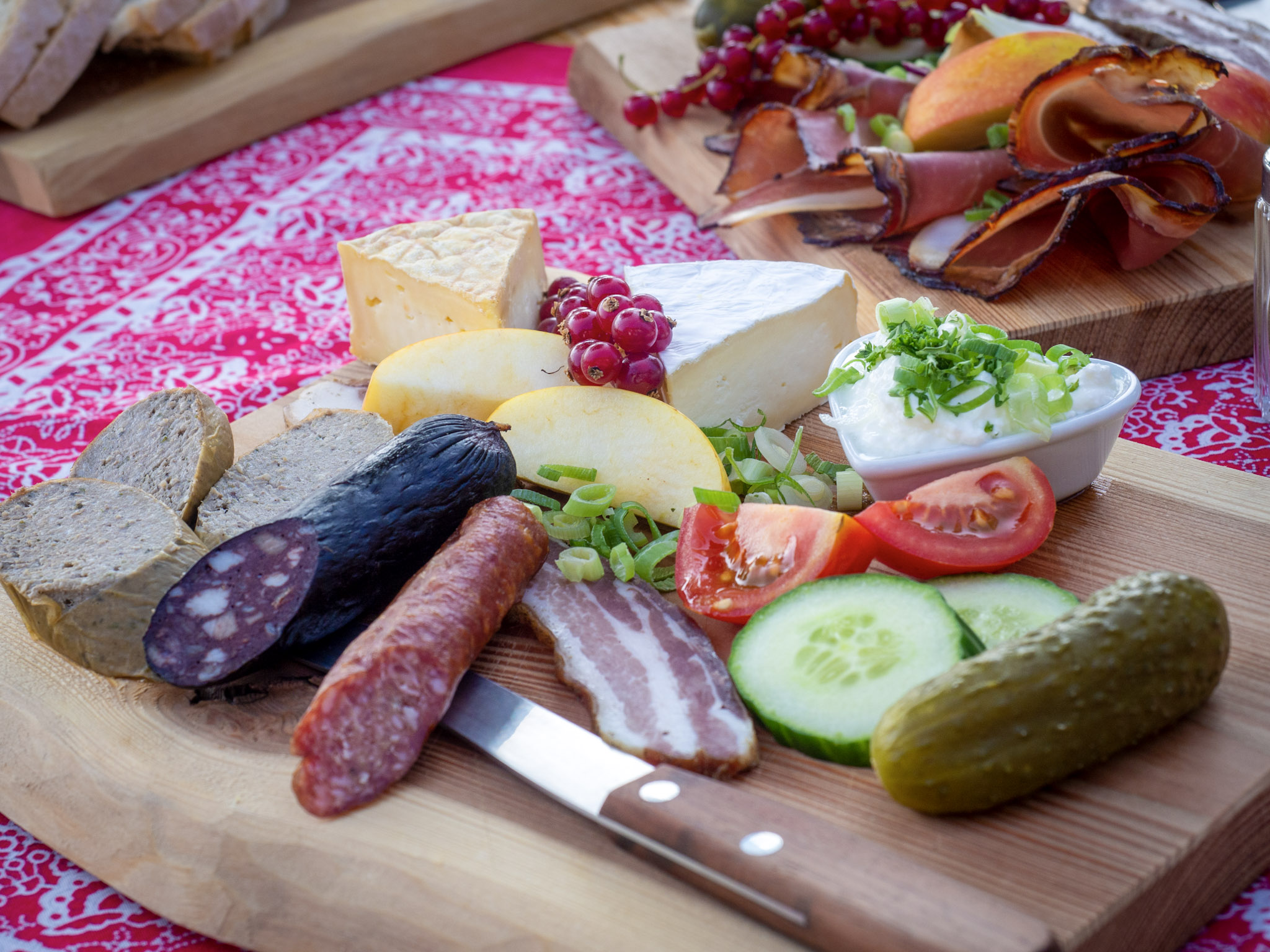 Vesperplatte Wanderheim Kreuzoos Biederbach_Patrick Kunkel