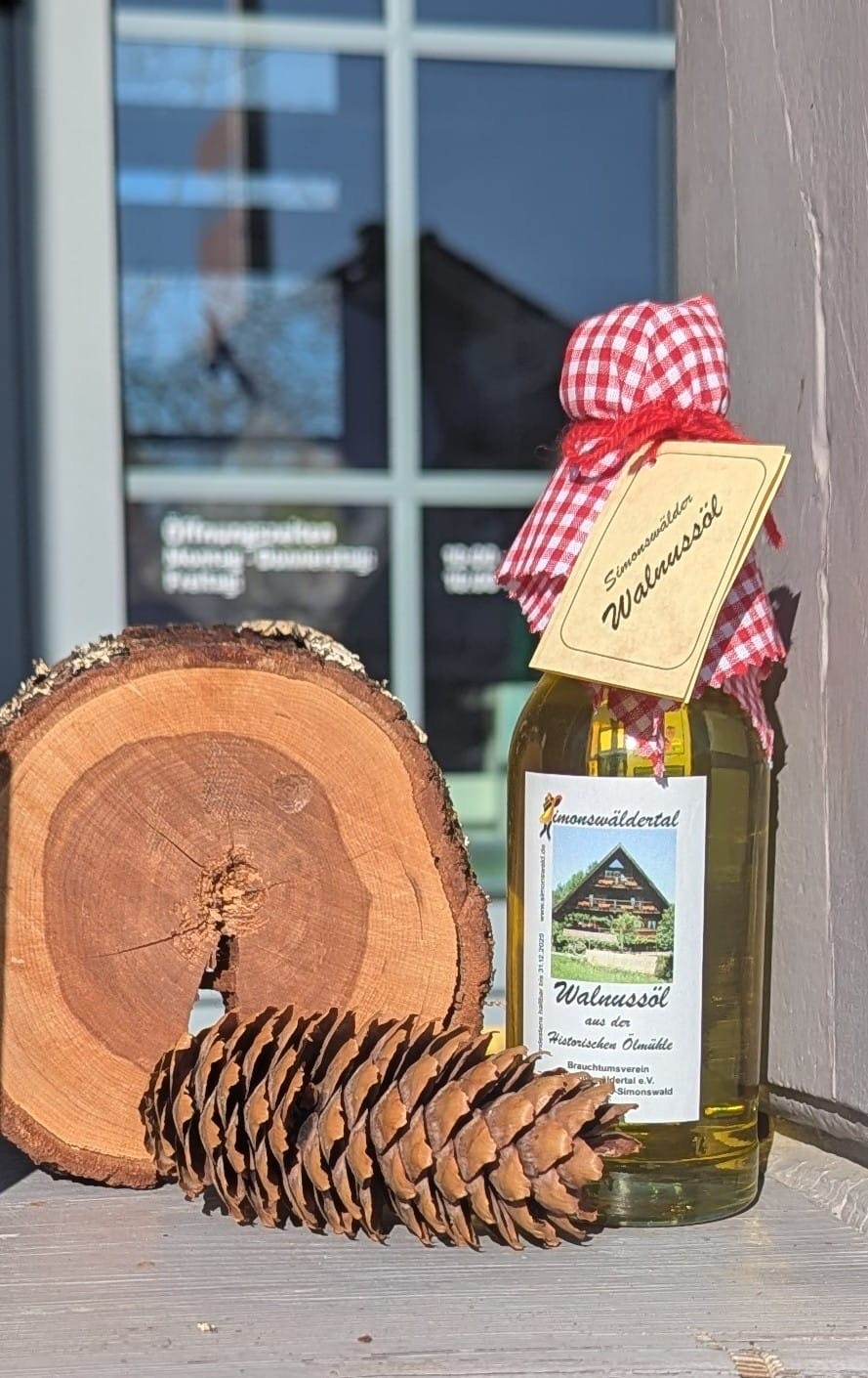 Walnussöl aus historischer Ölmühle (200ml)